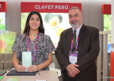 Alejandra Sandoval comercial y Vladimir Kocerha CEO de la empresa Clavet Perú, enfocados exclusivamente en Asia para sus exportaciones de uvas, arándanos, mangos, paltas y cítricos.