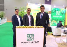 David González marketing, Kadir Soyu ventas y Efe Askan gerente de ventas de Donatella Fruit, una empresa bananera de Ecuador.