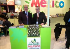 José Armando López, Director General de APEAM junto a Eduardo Serena, Director de Marketing de Avocados From Mexico